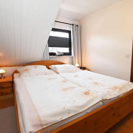 Haus-Lily-Nr-03 *